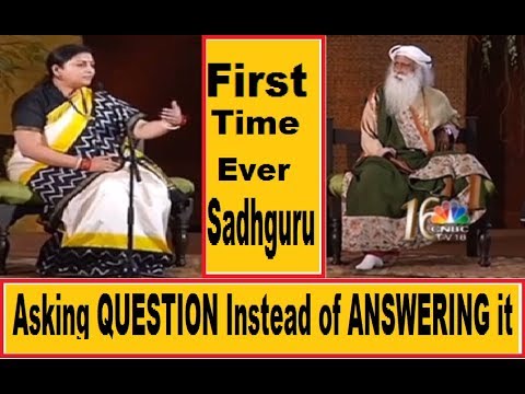 Sadhguru conversation with Smriti Irani Sadhguru asking question instead of answering