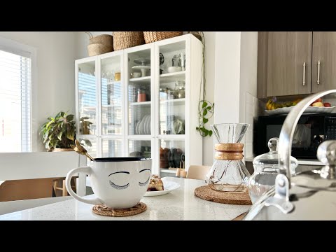 A Week in the Life: Cleaning + Baking + Enjoying the Sun | ParaladahTV