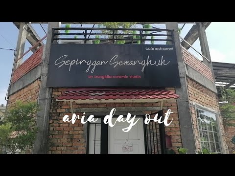 Aria ke SEPINGGAN SEMANGKUK. not your typical kampung restaurant. MANTAP!!!!
