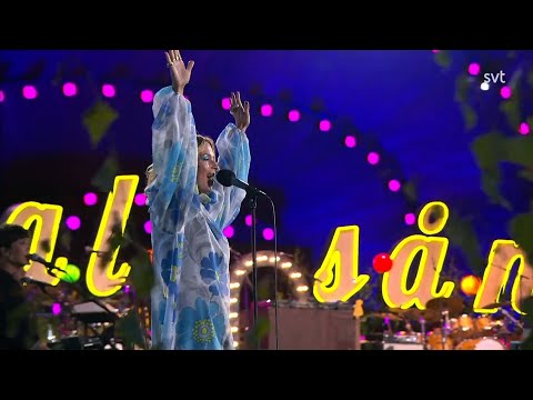 Petra Marklund - Du äger ditt skimmer (Ännu mera Allsång på Skansen 2020)