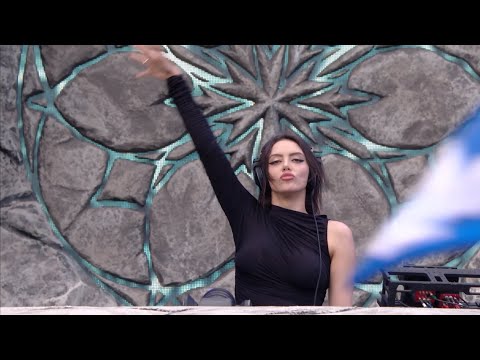 Sara Landry & DIØN – Speaker Freaker [Live at Tomorrowland 2024]