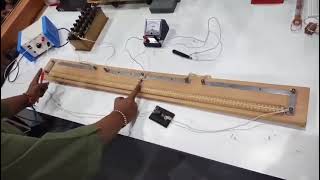 “Connecting wires, discovering science! 🔋🔍 #PhysicsInAction”Connections of meter bridge #physics 