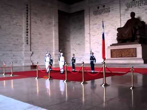 Change of Guard at Chang Kai Shek Memorial