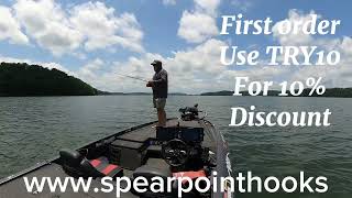 Spearpoint hooks