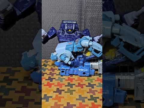 Nitro Zeus interrupts shockwave's concentration #transformers #decepticons #voiceacting