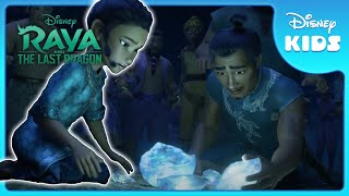 💪 Fang’s Bold Move for the Gem! | Raya And The Last Dragon  | Disney Kids