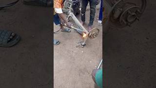 removing stuck rusted frozen bolt by heating #mechanic #engineering #automobile #mechanicalwork