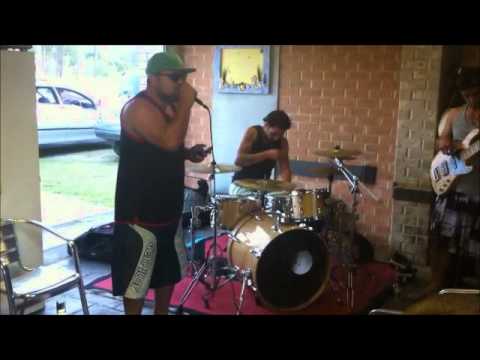 PAUA - Losing My Religion (Raw garage jamz)
