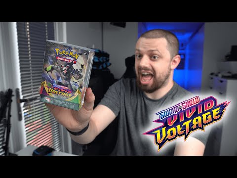 Pokemon Vivid Voltage BUILD & BATTLE BOX Opening - Did we get the CHARIZARD?