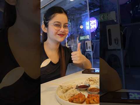 Mini Vlog #minivlog #nomnom #food #fypシ #eveningstroll #fashion #foodie #friends #restaurant #vlog