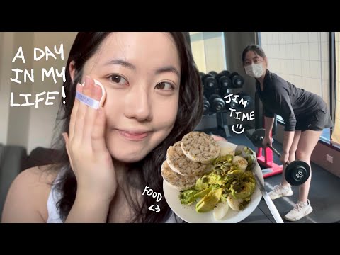 A Day in My Life Vlog: GRWM, food, workout