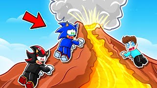 WE CLIMBED THE TALLEST VOLCANO IN ROBLOX !!