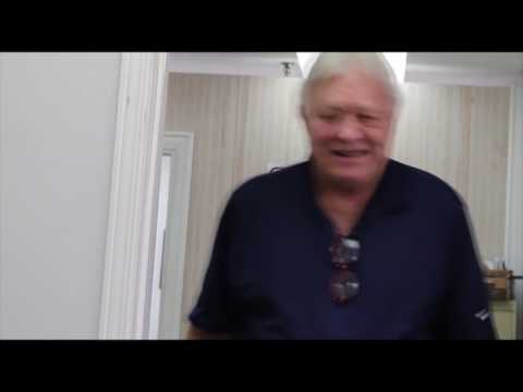 Behind the scene- Bobby Hull Signing at Autograph Authentic www.autographauthentic.com