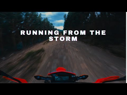 RUNNING FROM THE STORM: Valley Escapade on my CRF300L