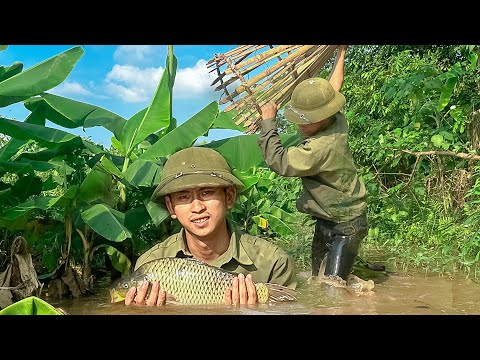 How to make a unique bamboo trap to catch river fish very simply - the free life of tiểu ca
