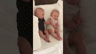 Funniest Baby #twins #funnybaby #funnybabyshorts #shorts #cutebaby #laughingbaby  #funniestbabies431
