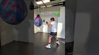 Control Distance = Control The Fight. #boxingtraining #heavybag #distance #leadtheway #theerainers