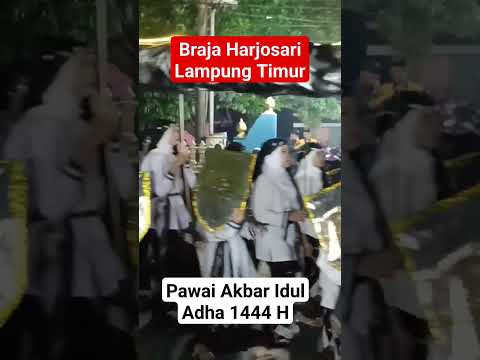 Pawai Akbar....