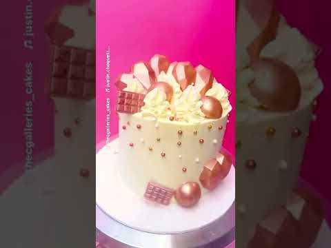 Those rose gold hearts and sprinkles are to die for 💕