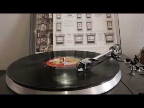 1975 ► 6/15 Led Zeppelin-  Kashmir ℗ 1975 Swan Song Records