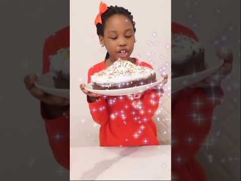 Kid first time baking a cake #kidsfun #toyscommunity #toyunboxing #birthdaycakeideas #cakecreations