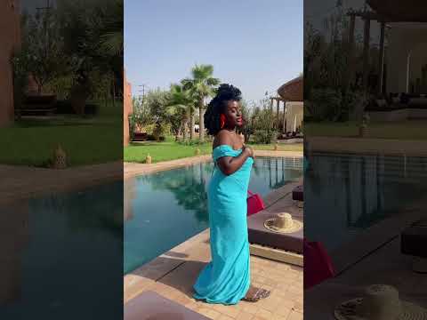 Seasonal outfit ideas #merrychristmas #midsizestyle #midsize #ootdfashion #ootd #fashionshorts