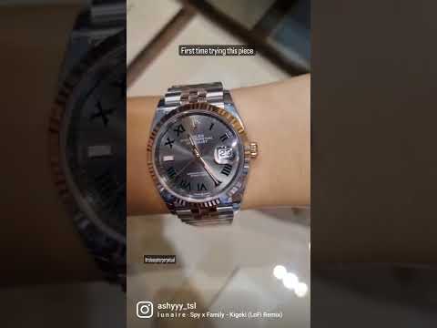 First time trying hands on the rolex oyster perpetual #womenwatches #rolex #rolexoysterperpetual