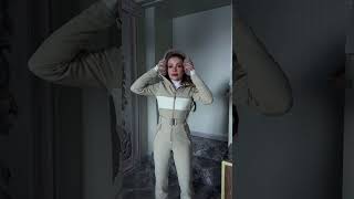 Who’s ready to conquer the mountains with me? 🙂#stmoritz #skioutfit #blogger_de