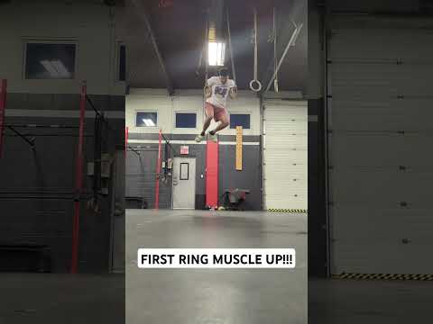 FIRST RING MUSCLE UP #crossfit #gym