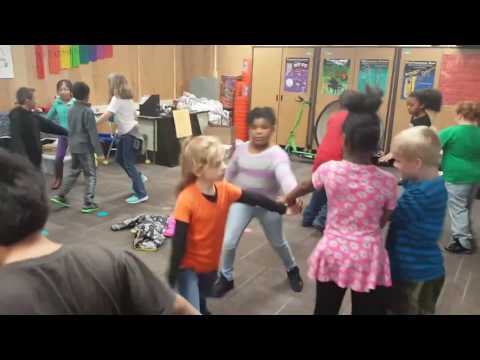 Lincoln Heights Elementary School Colonial Dance  Dudding