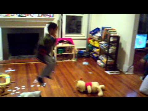 2011-12-25_17-43-46_941.3gp