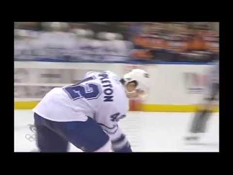 Tim Stapleton scoring the shootout winner in his first NHL game