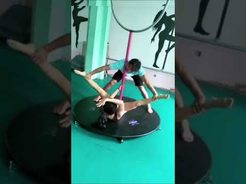 Chinese Girl Stretches (4) #stretch  #stretchingexercises  #flexibility