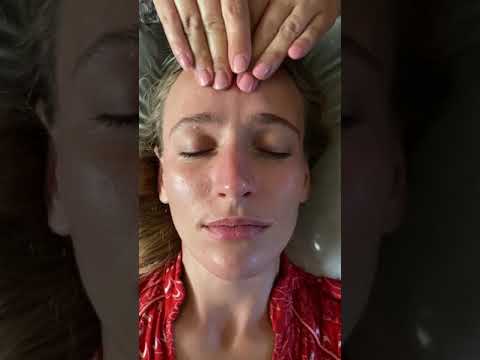 Facial Sculptural Lifting by Skin Care Expert