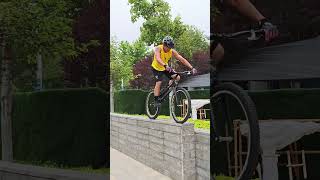 Urban Bike Wall Drop Stunt! | Impressive Trial Skills on City Streets 🚲🏙️ #shorts