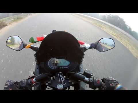 Bajaj Pulsar 220 Riding | Indian road #abhishekmajumder