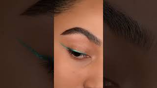Blue Graphic Liner Tutorial! Using Glisten Cosmetics Wet Liner in Waves 🌊 ft. @Raincornelius
