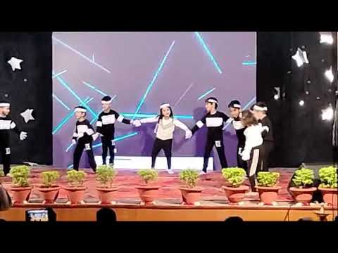 group dance at school function #dnace #groupdance #fairwell #eurokidsinternational @Techbaniyaji