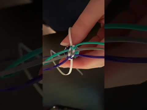 DIY Gimp Keychain | DNA Stitch