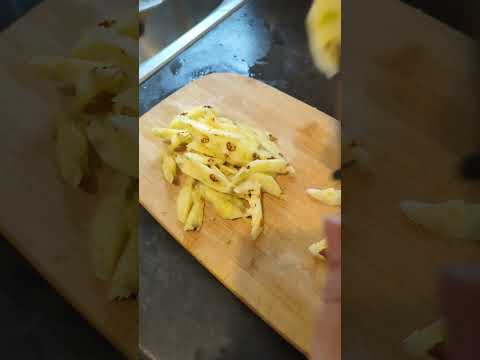 My first time cutting a pineapple 🍍