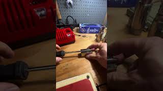 “Magnetic Screwdriver Hack! 🔧🧲✨”LifeHack #DIYHack #ToolTips