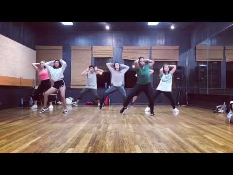 Elm Pizarro (Elmboogie) choreography Heebiejeebies by Aminé featuring Kehlani