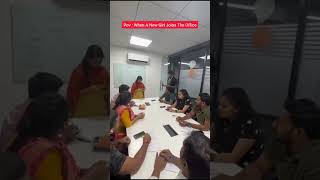 When a new girl joins the office 😜