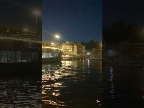 #gangariver #varanasi #blogger #shorts #youtubeshorts #cruise #banaras