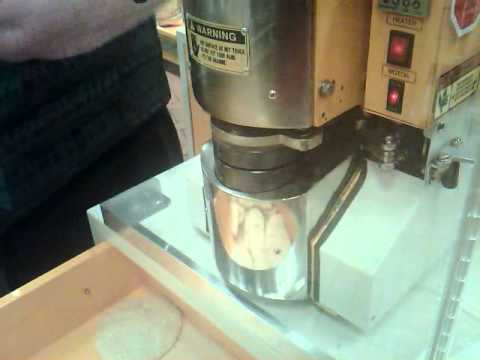 cocoPop machine in action