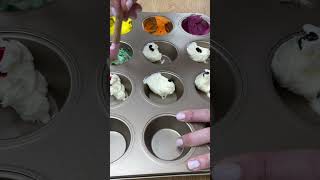 My favourite cake decorating tool! Will you use this trick? #cakedecorating #cakeshorts #shorts