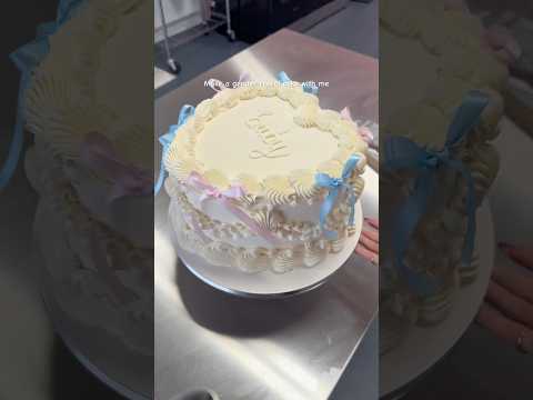 Boy or girl?? #cake #cakeseries #cakedecorating #genderreveal #heartcake #cakes #cakeshorts