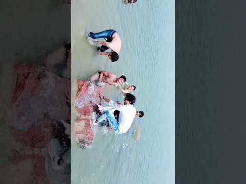 ये कहा बीच में फसा दिया 😩😂 || Nasirsworld