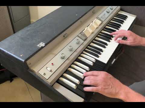 Ace Tone Top 8 Combo Organ demo (AceTone)