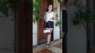 Black linen short and satin top outfit for curvy Petite women #petitestyle #petitewoman